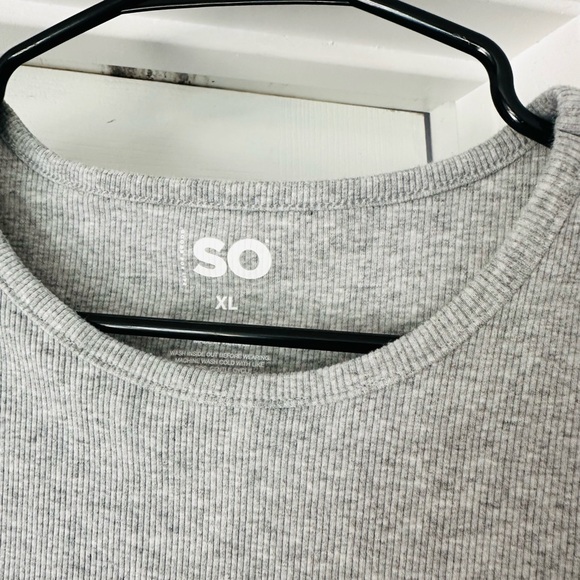 Short Sleeve Gray Tee - Picture 2 of 5